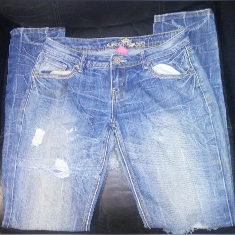 "Almost Famous" Women's Denim Crinkled Distressed Straight Leg Blue Jeans